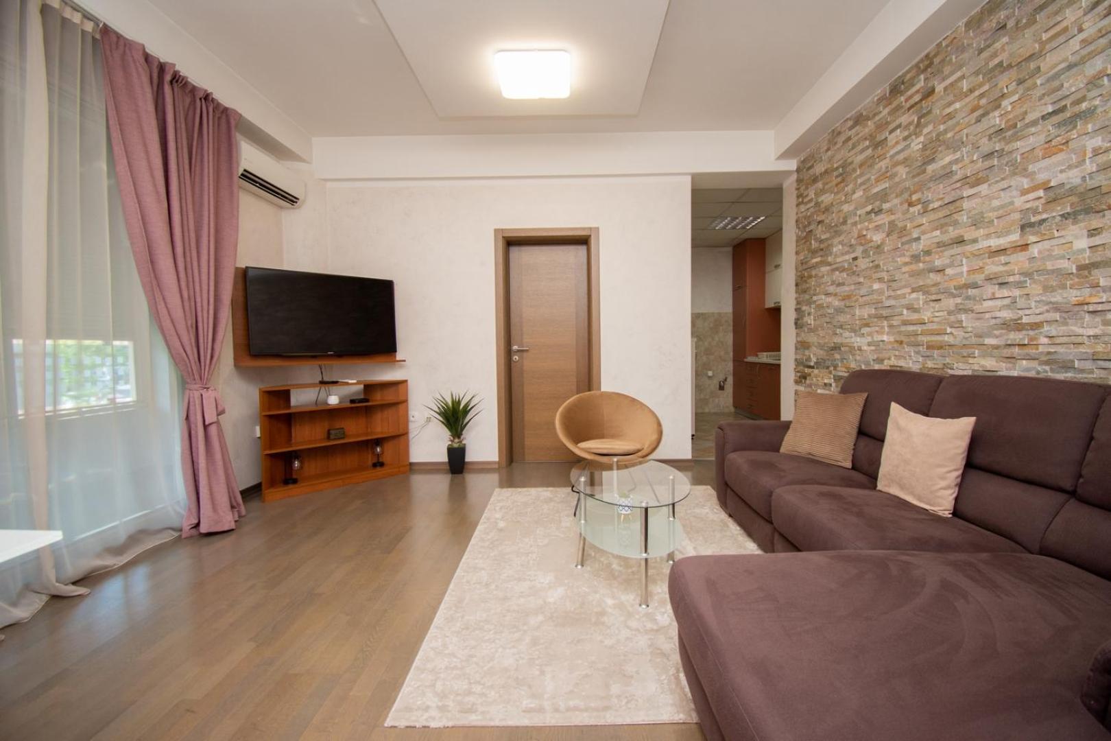 Maxim Compass Apartment Podgorica Esterno foto