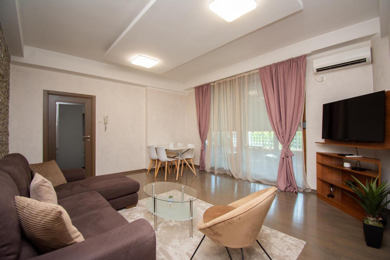 Maxim Compass Apartment Podgorica Esterno foto